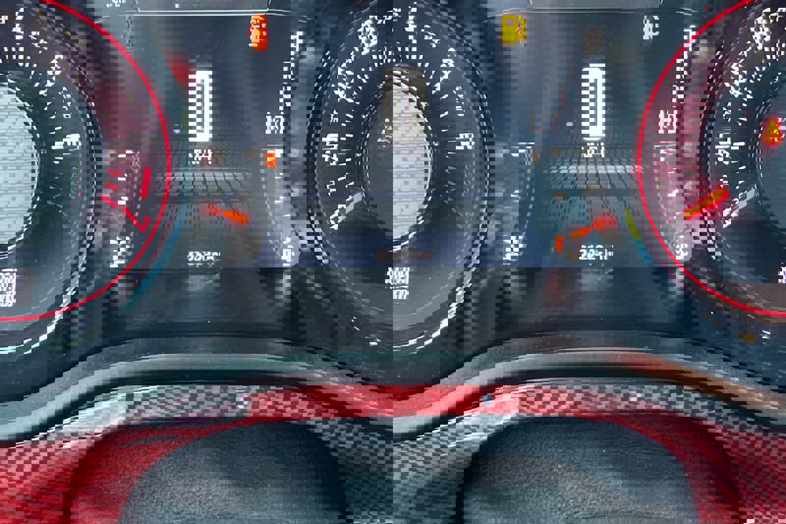 Used 2023 Dodge Challenger SXT w/ Blacktop Package image 21