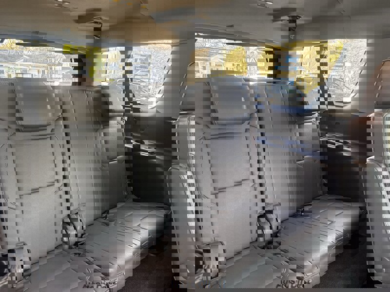 Used 2017 GMC Yukon XL Denali image 27