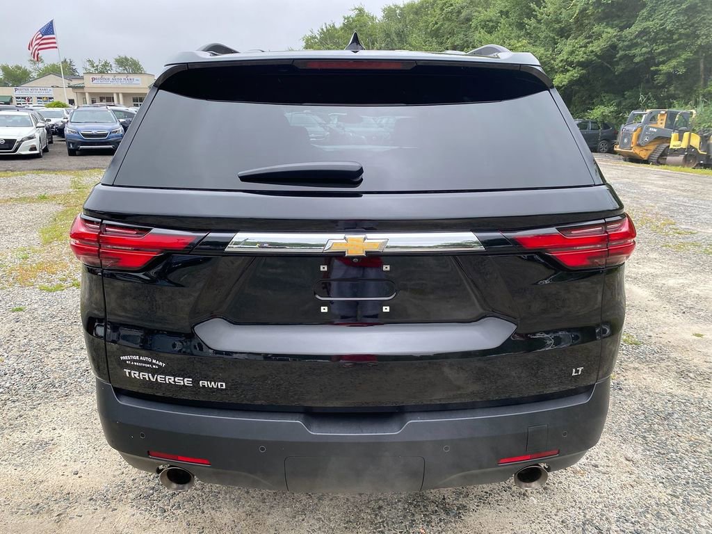 Used 2023 Chevrolet Traverse LT image 6