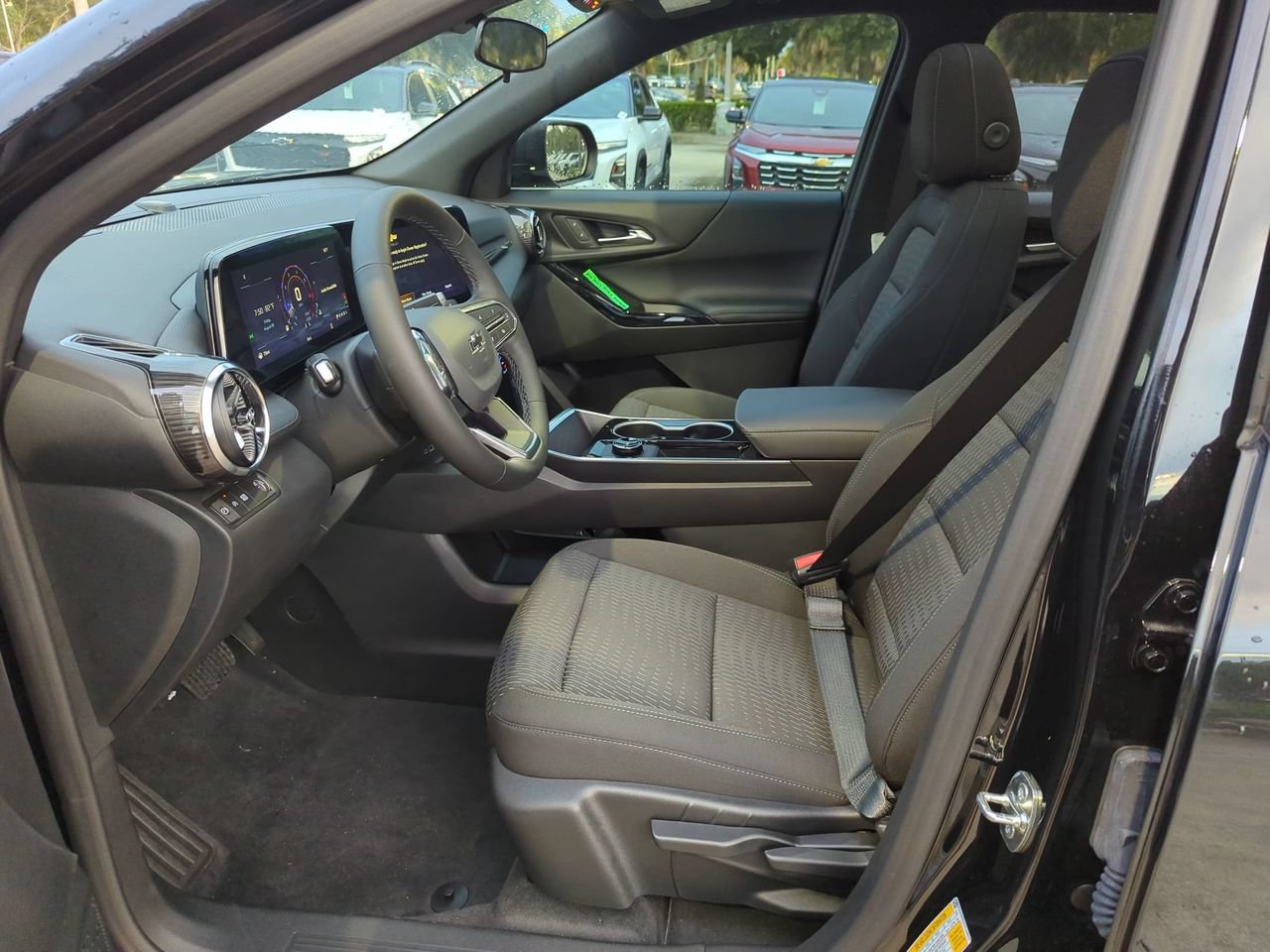 New 2027 Chevrolet Equinox LT w/ Midnight Edition FWD image 17