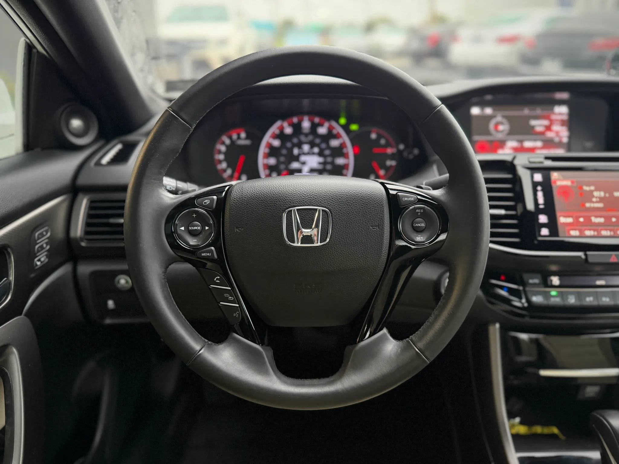 Used 2017 Honda Accord EX-L image 10