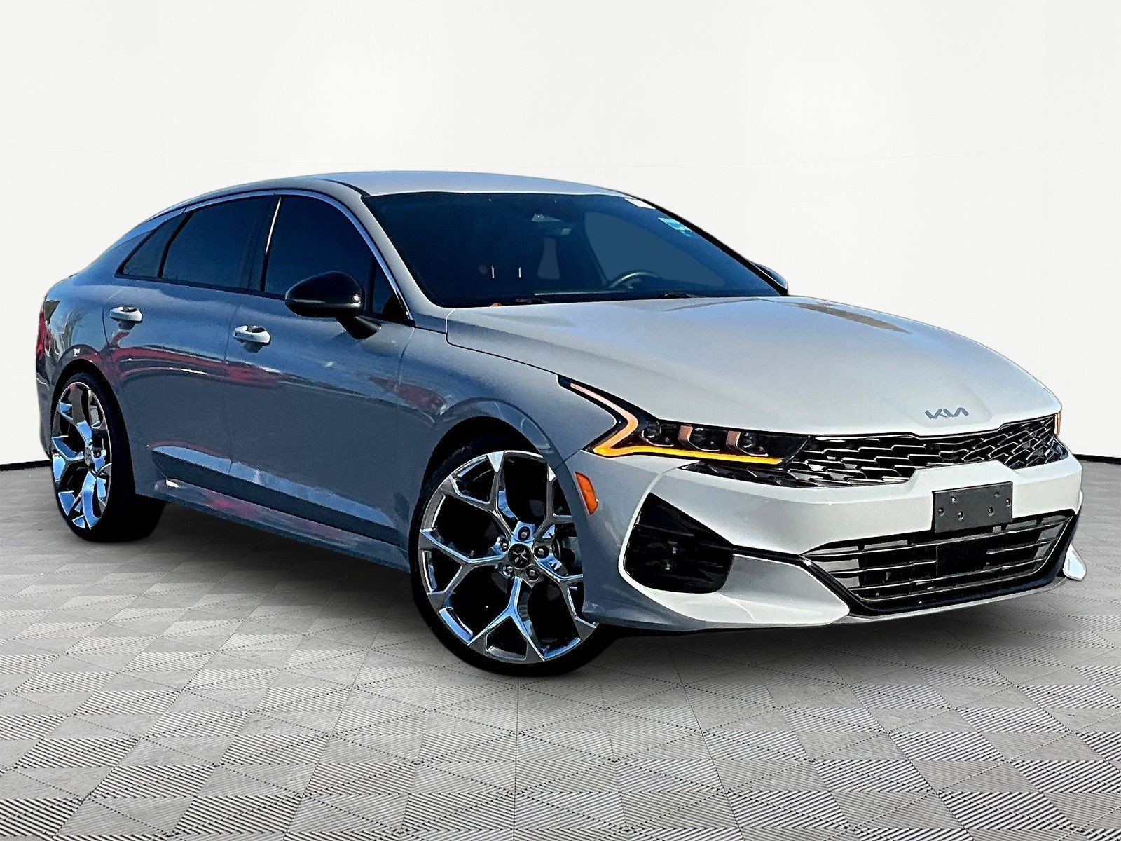 Used 2023 Kia K5 GT-Line w/ GT-Line Premium Package FWD image 3