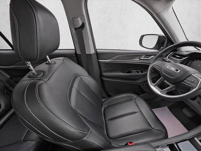 Used 2023 Jeep Grand Cherokee Limited RWD image 21