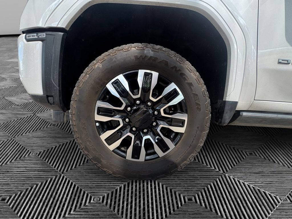 Certified 2024 GMC Sierra 2500 Denali Ultimate w/ Max Trailering Package AWD/4WD image 9