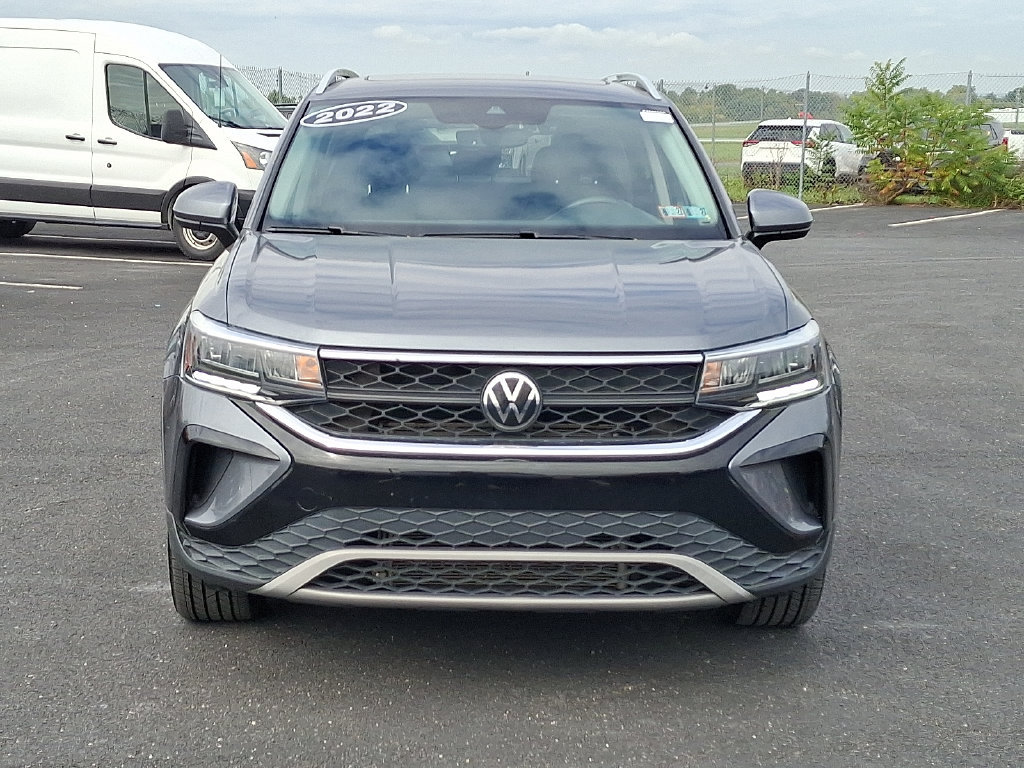Used 2022 Volkswagen Taos SE AWD/4WD image 2