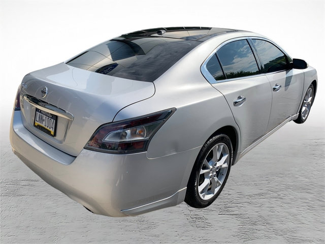Used 2014 Nissan Maxima 3.5 SV w/ Premium Package FWD image 2