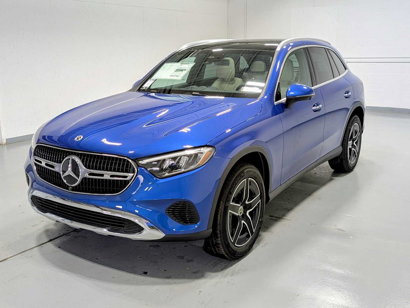 New 2026 Mercedes-Benz GLC 300 4MATIC image 1