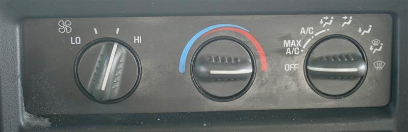 Used 2003 GMC Savana 1500 RWD image 16