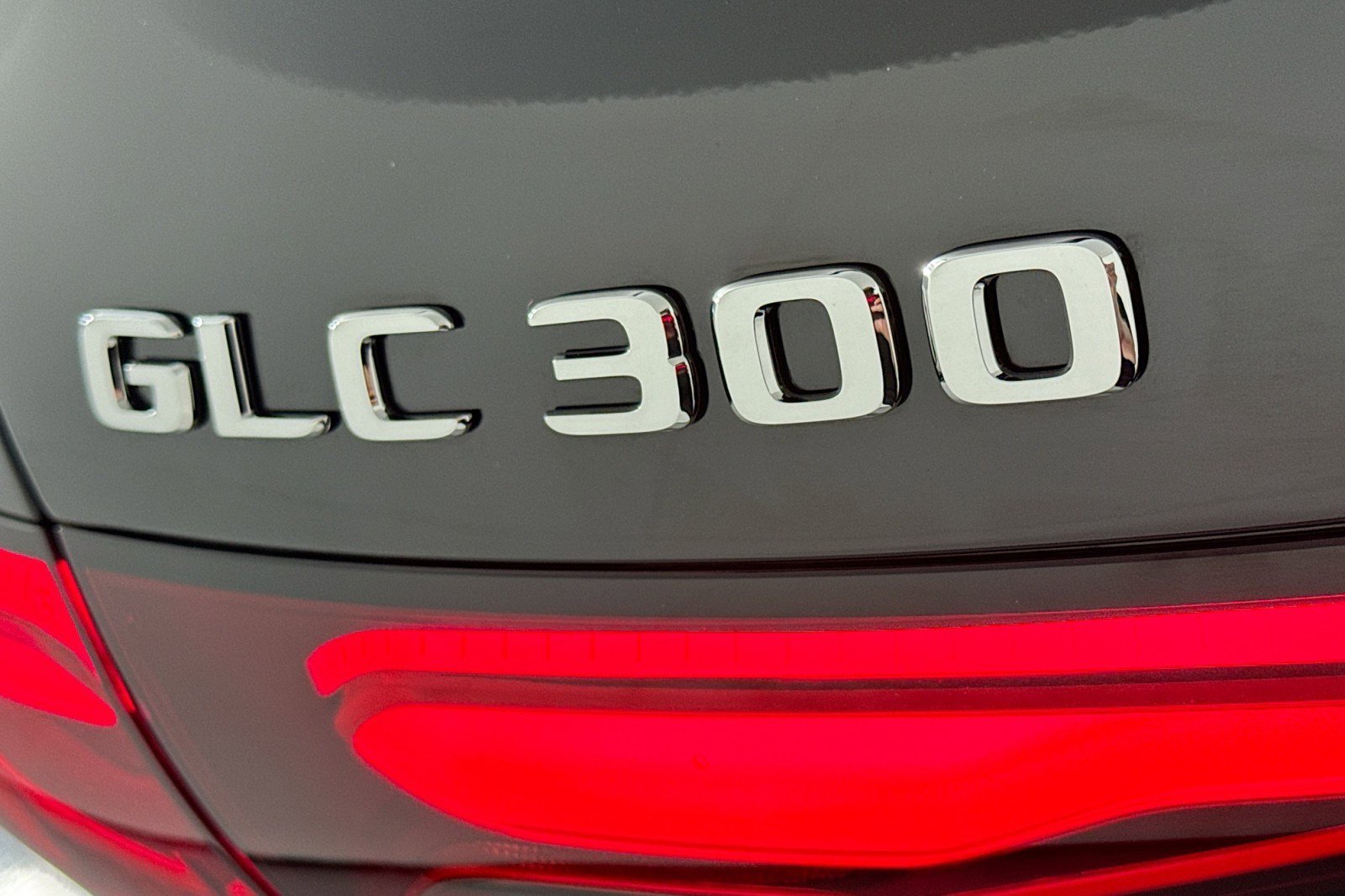 Certified 2026 Mercedes-Benz GLC 300 image 9