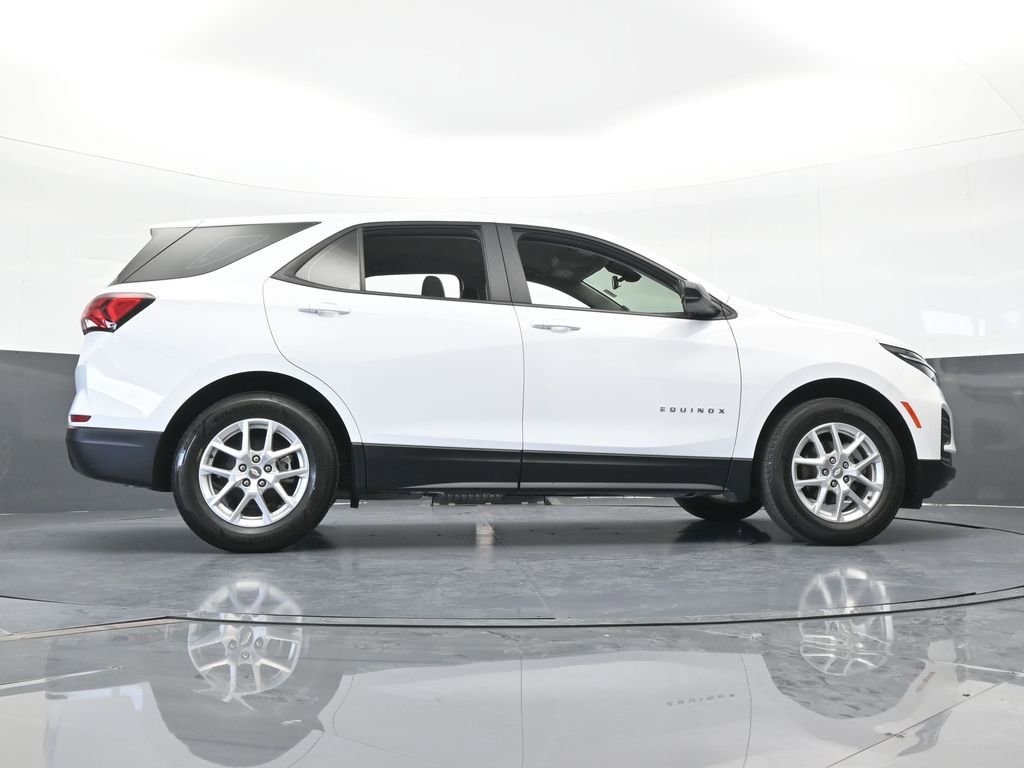 Used 2023 Chevrolet Equinox LS image 61