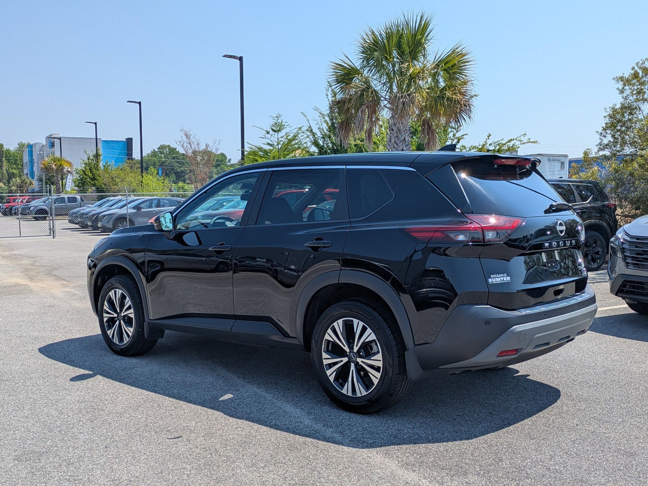Certified 2023 Nissan Rogue SV FWD image 6