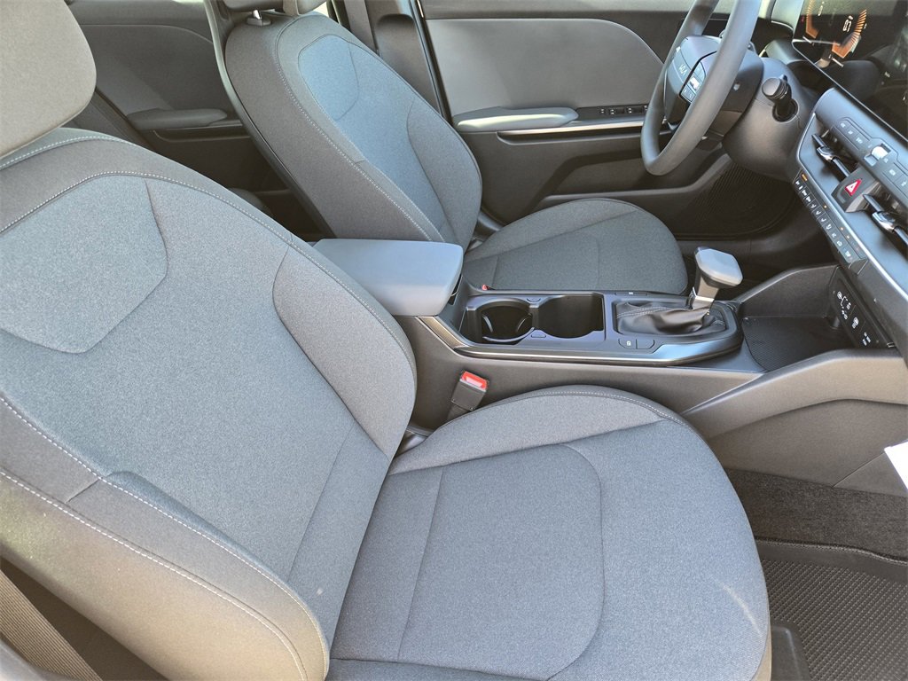New 2025 Kia K4 LXS image 10