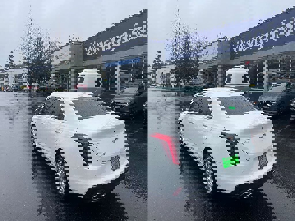 Used 2025 Cadillac CT4 Luxury image 6