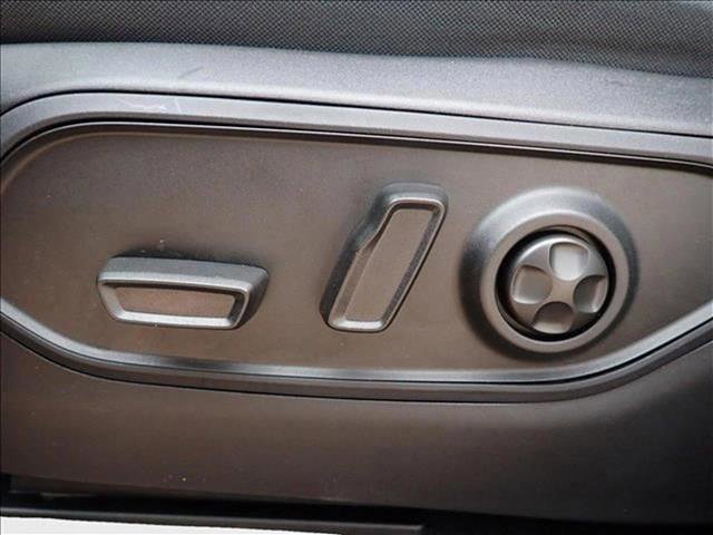 Used 2024 Jeep Grand Cherokee L Laredo image 13