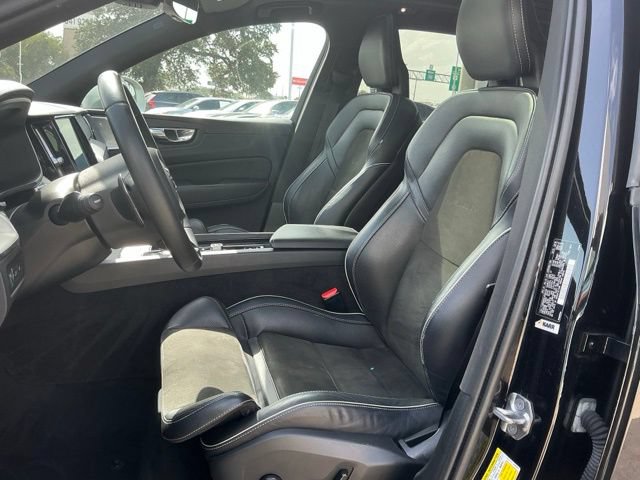 Used 2018 Volvo XC60 T8 R-Design w/ Convenience Package AWD/4WD image 13