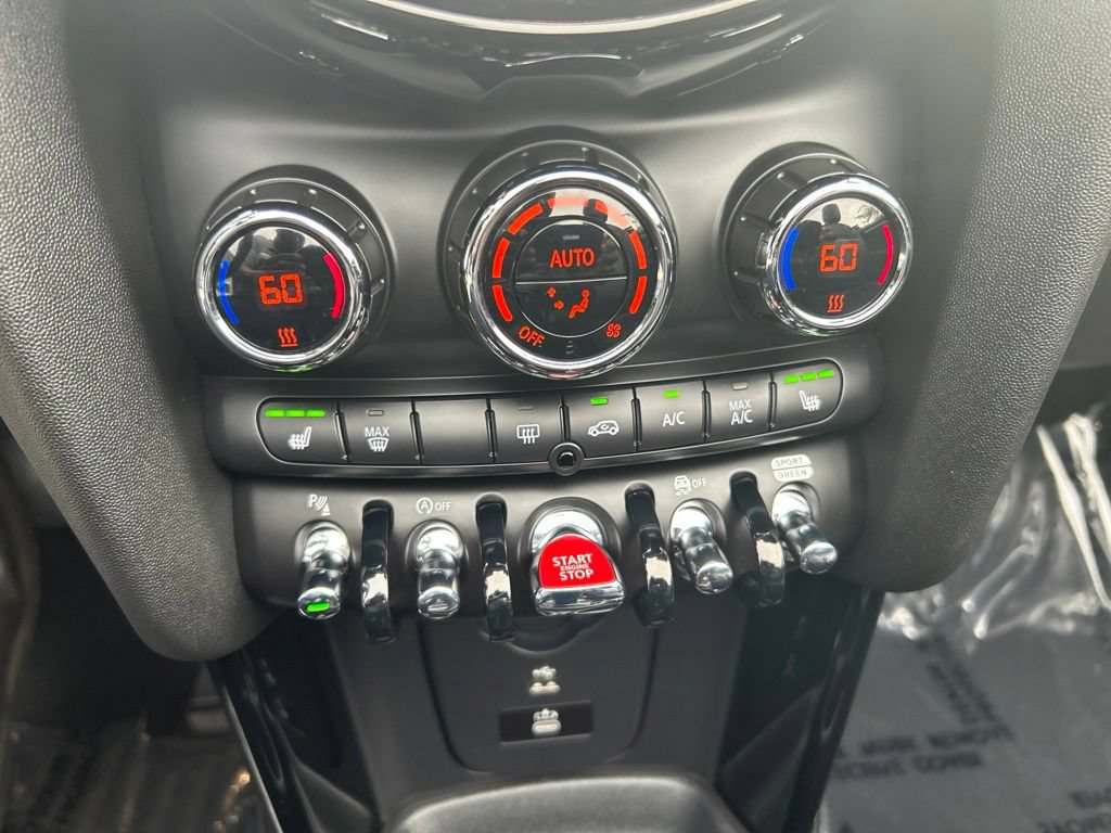 Used 2024 MINI Cooper S w/ Seaside Edition FWD image 25
