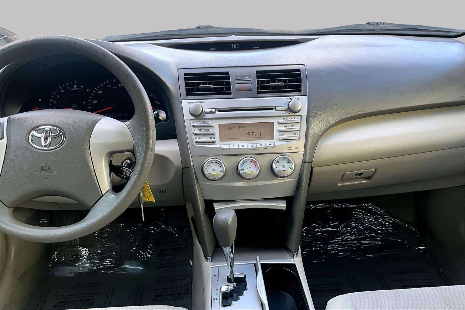 Used 2011 Toyota Camry LE w/ LE Extra-Value Pkg FWD image 6