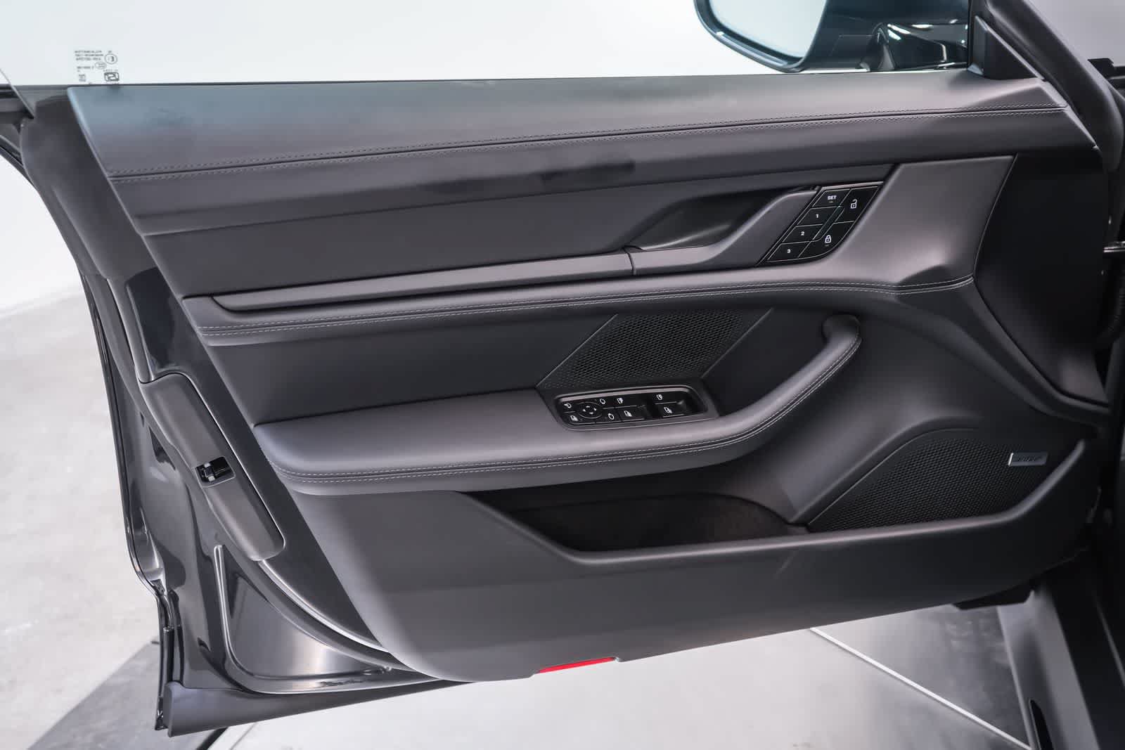 New 2026 Porsche Taycan GTS AWD/4WD image 25