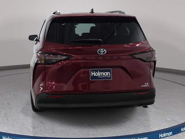 Certified 2023 Toyota Sienna LE FWD image 6