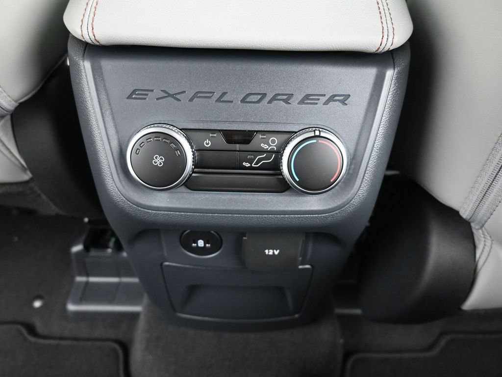 New 2026 Ford Explorer Active w/ Active Comfort Package image 12