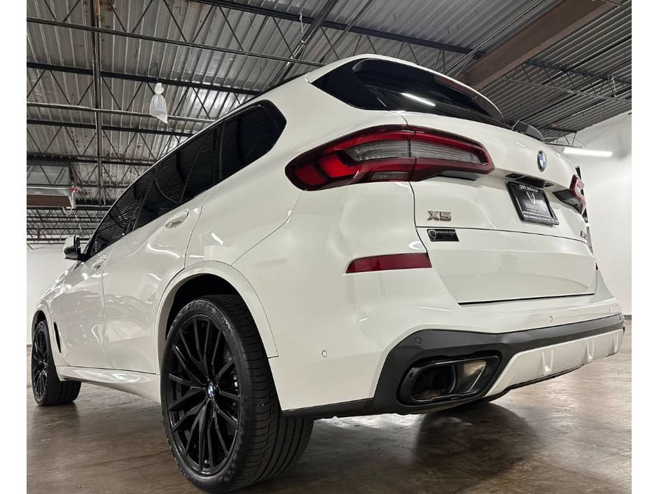 Used 2023 BMW X5 M50i w/ Executive Package AWD/4WD image 16