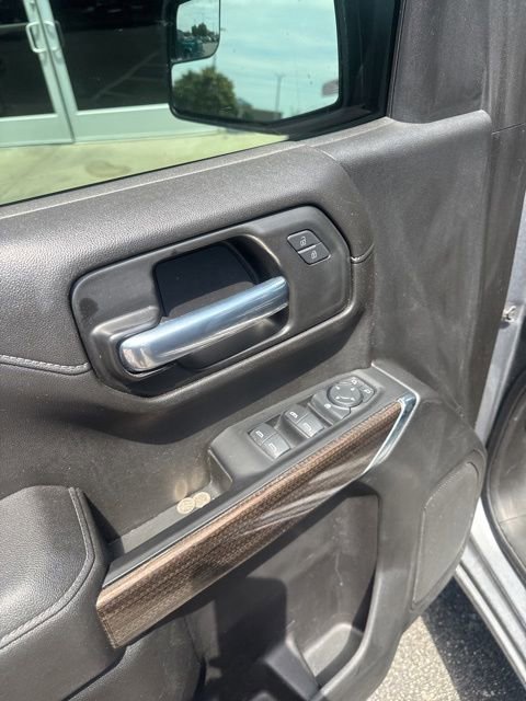 Used 2021 Chevrolet Silverado 1500 LT w/ LPO, Dark Essentials Package AWD/4WD image 18