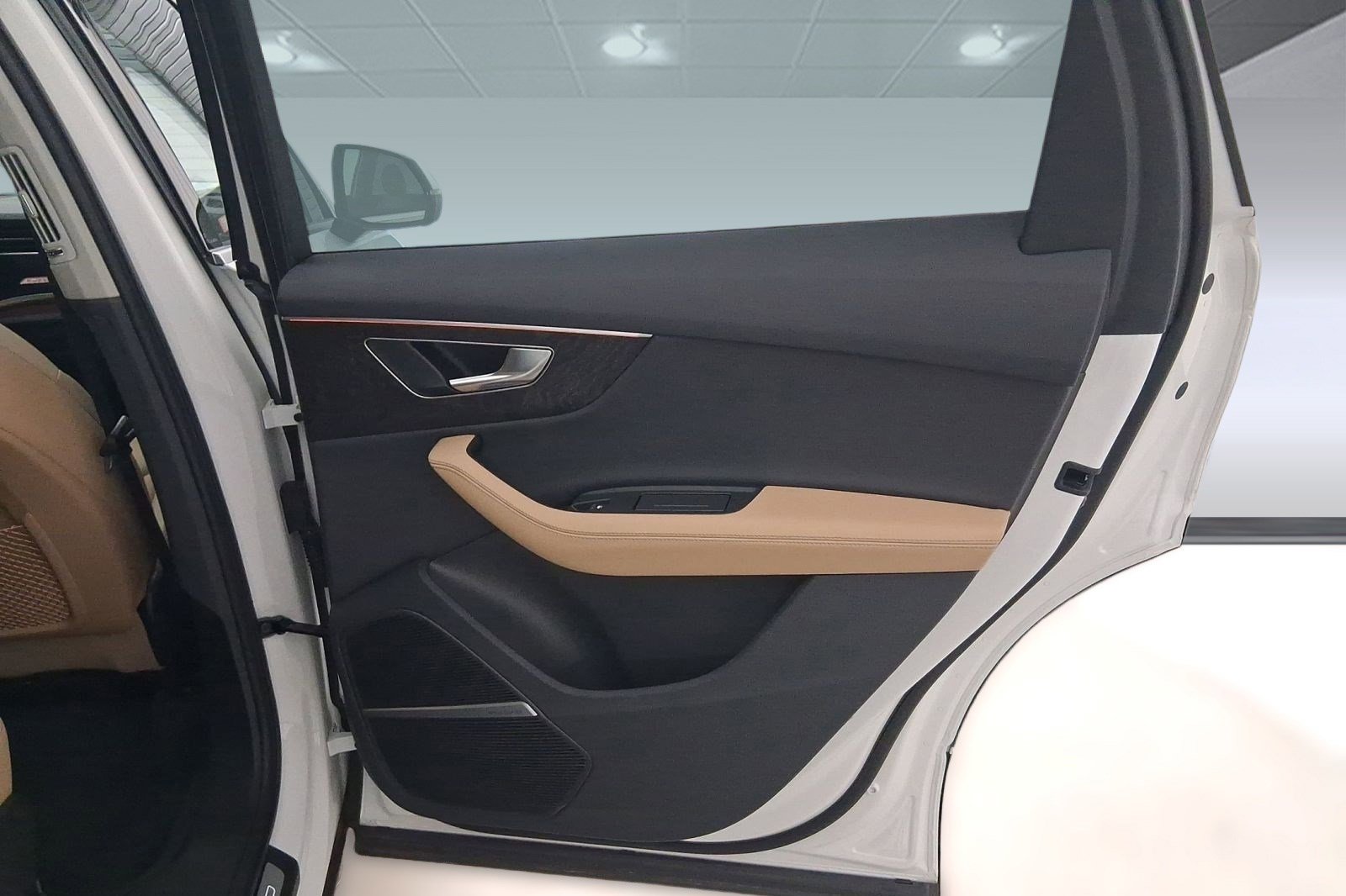 Certified 2025 Audi Q7 Premium Plus w/ Premium Plus Package image 30