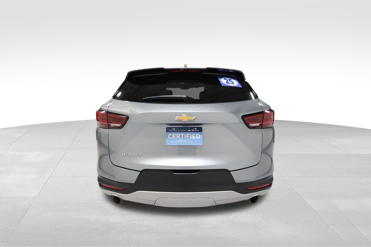 Certified 2025 Chevrolet Blazer LT image 3