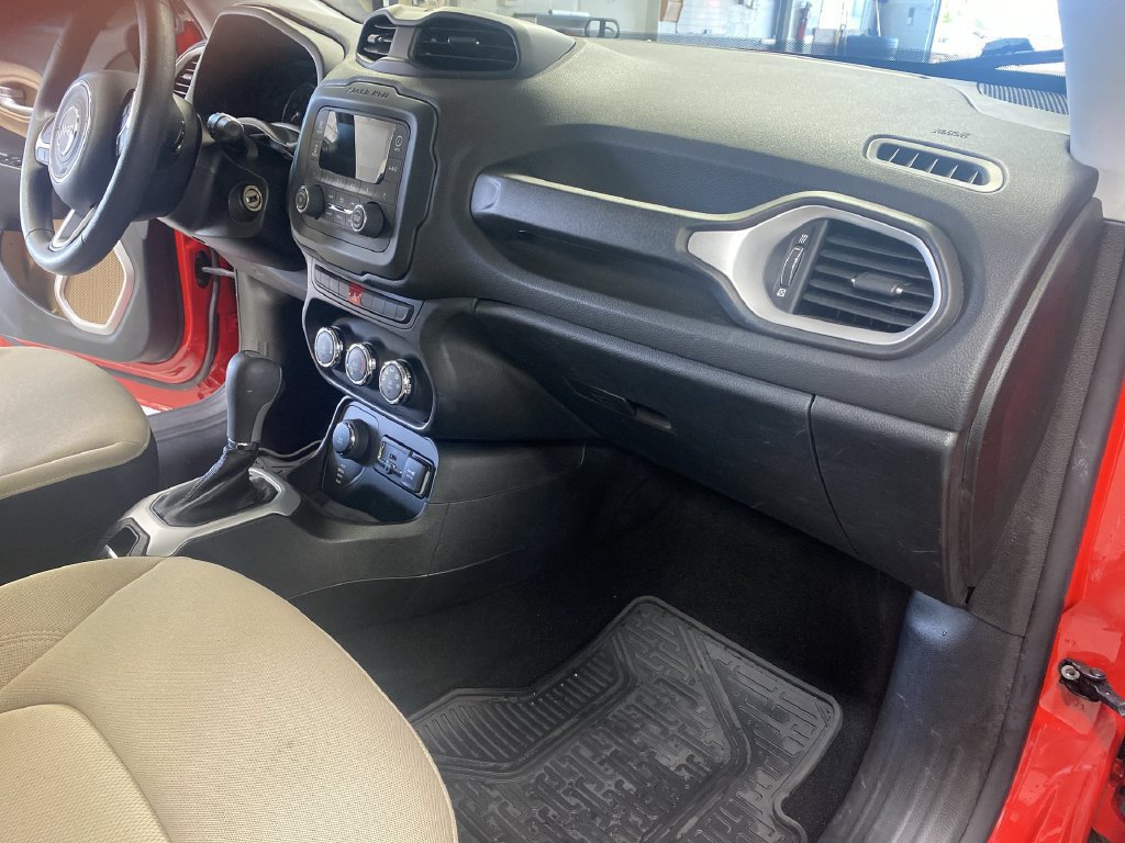 Used 2015 Jeep Renegade Sport w/ Power & Air Group AWD/4WD image 37