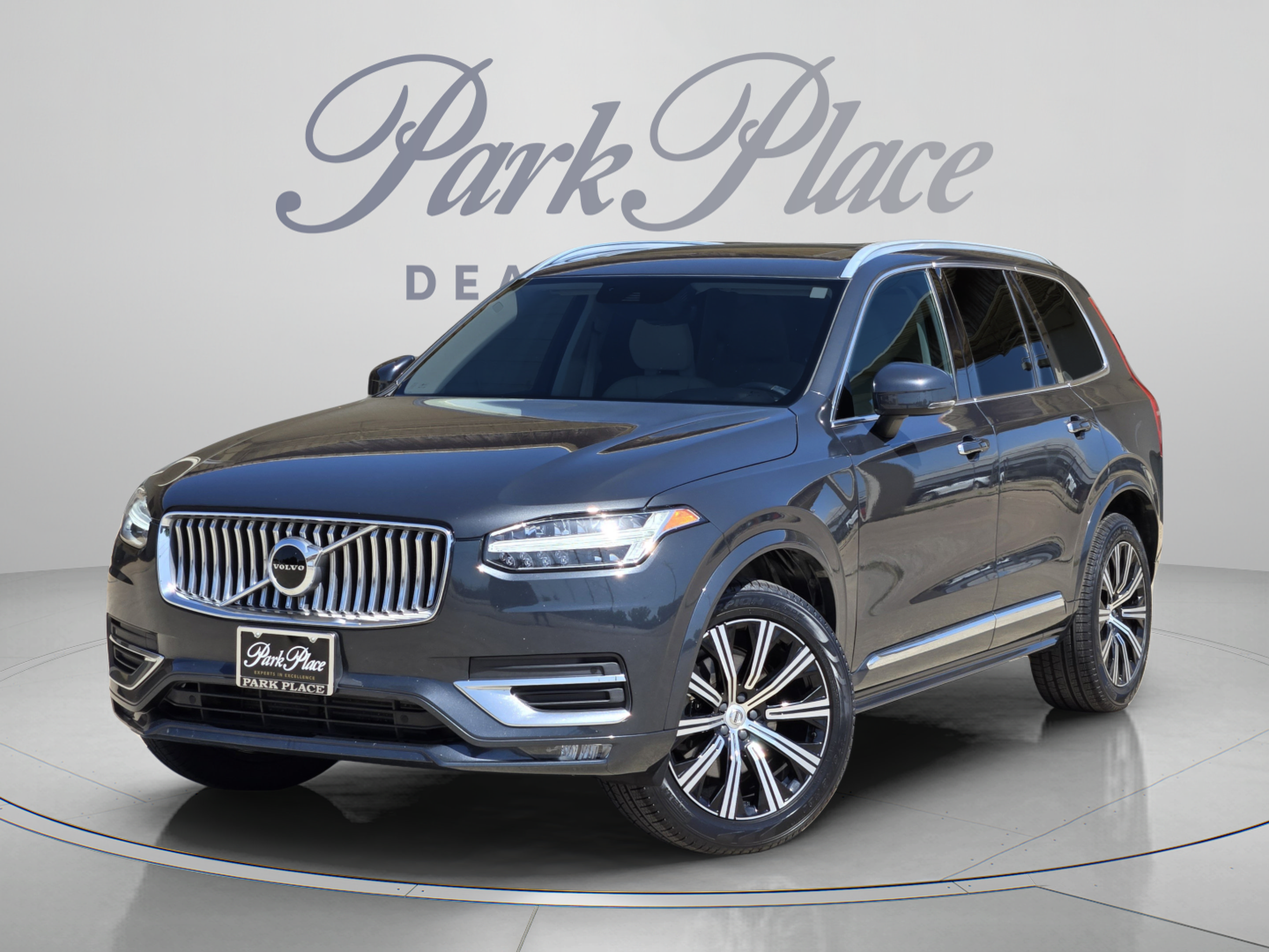 Certified 2022 Volvo XC90 T6 Inscription AWD/4WD image 1