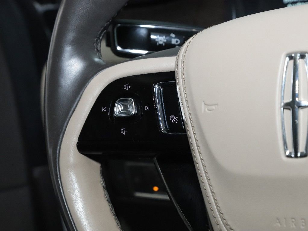 Used 2020 Lincoln Aviator Reserve w/ Equipment Group 201A image 23