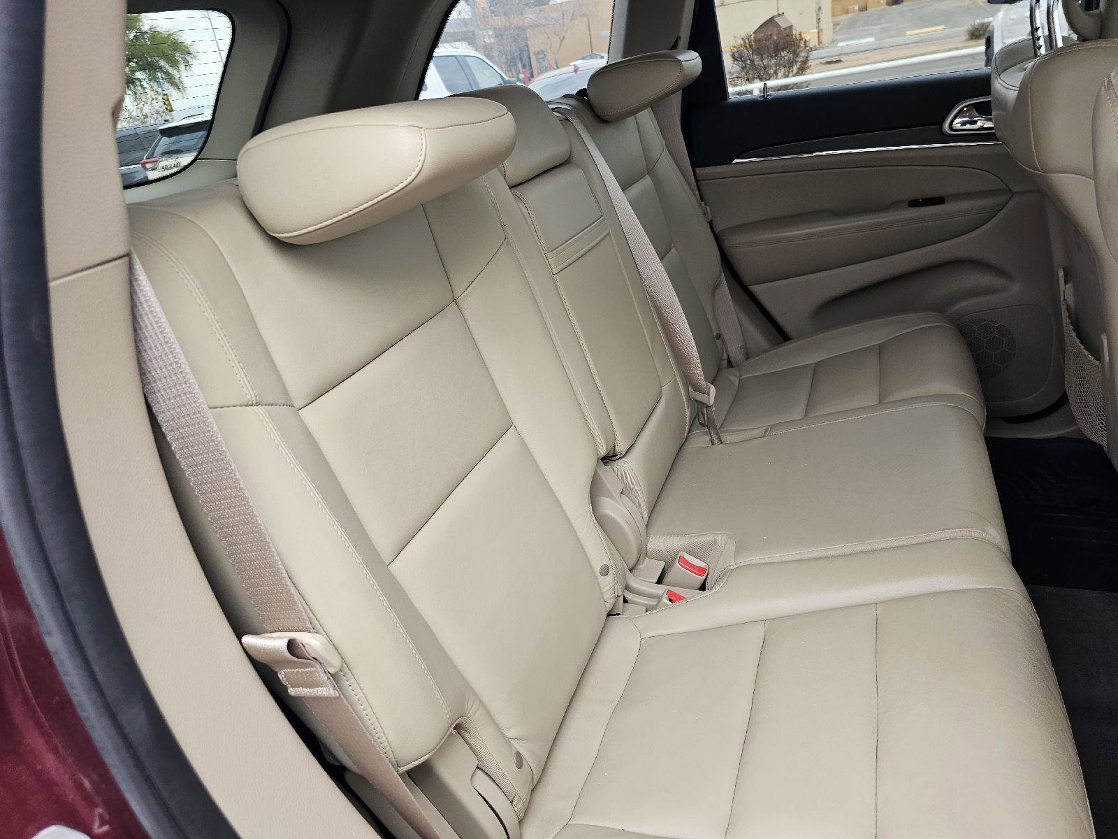 Used 2017 Jeep Grand Cherokee Limited image 15