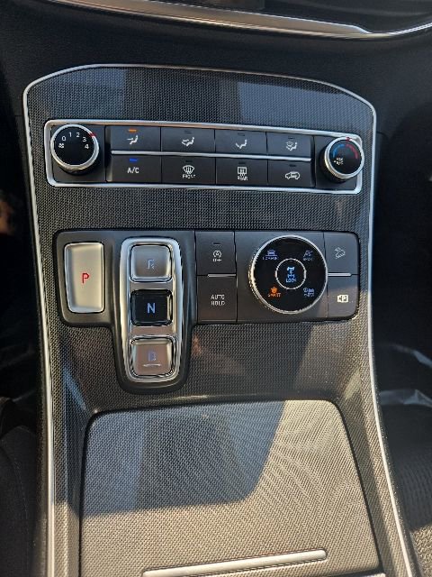 Used 2021 Hyundai Santa Fe SE AWD/4WD image 17