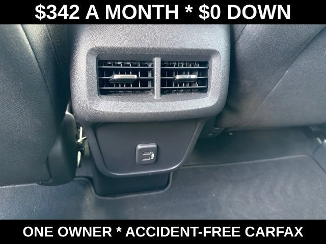 Used 2023 Chevrolet Equinox LT FWD image 38