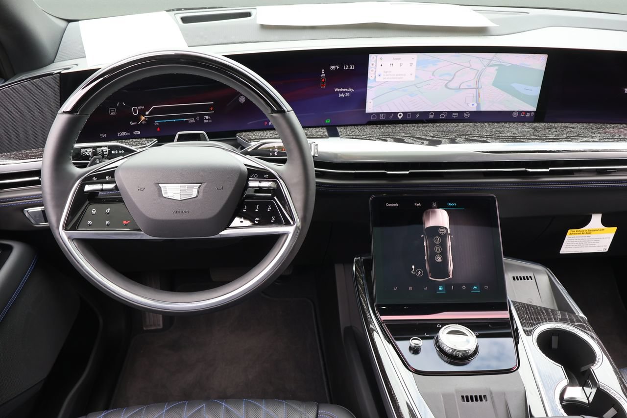 Certified 2025 Cadillac Escalade IQ Sport 1 AWD/4WD image 15