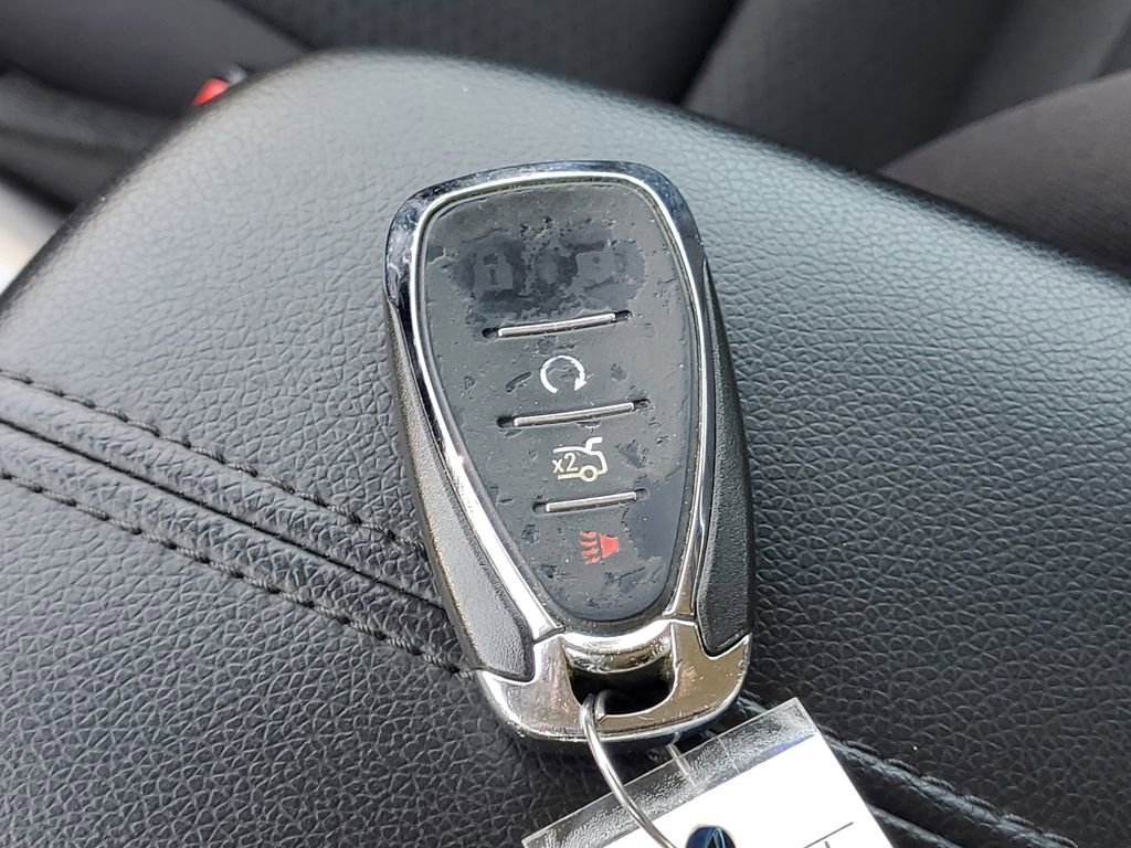 Used 2017 Chevrolet Malibu LT FWD image 28