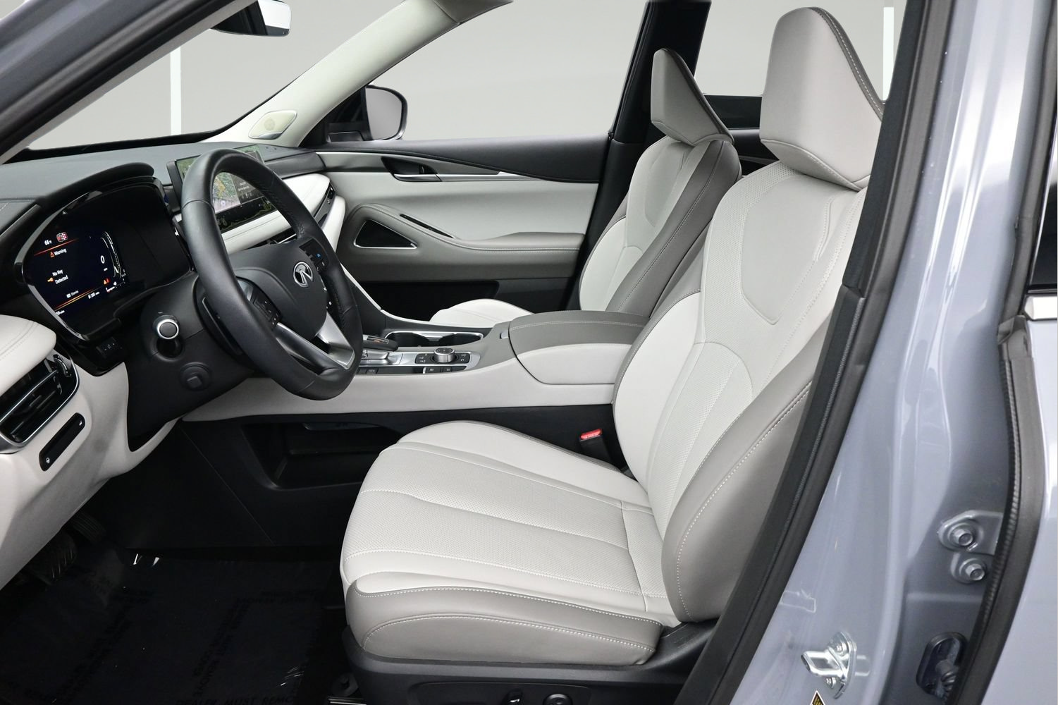 Used 2026 INFINITI QX60 Luxe w/ Cargo Package AWD/4WD image 9