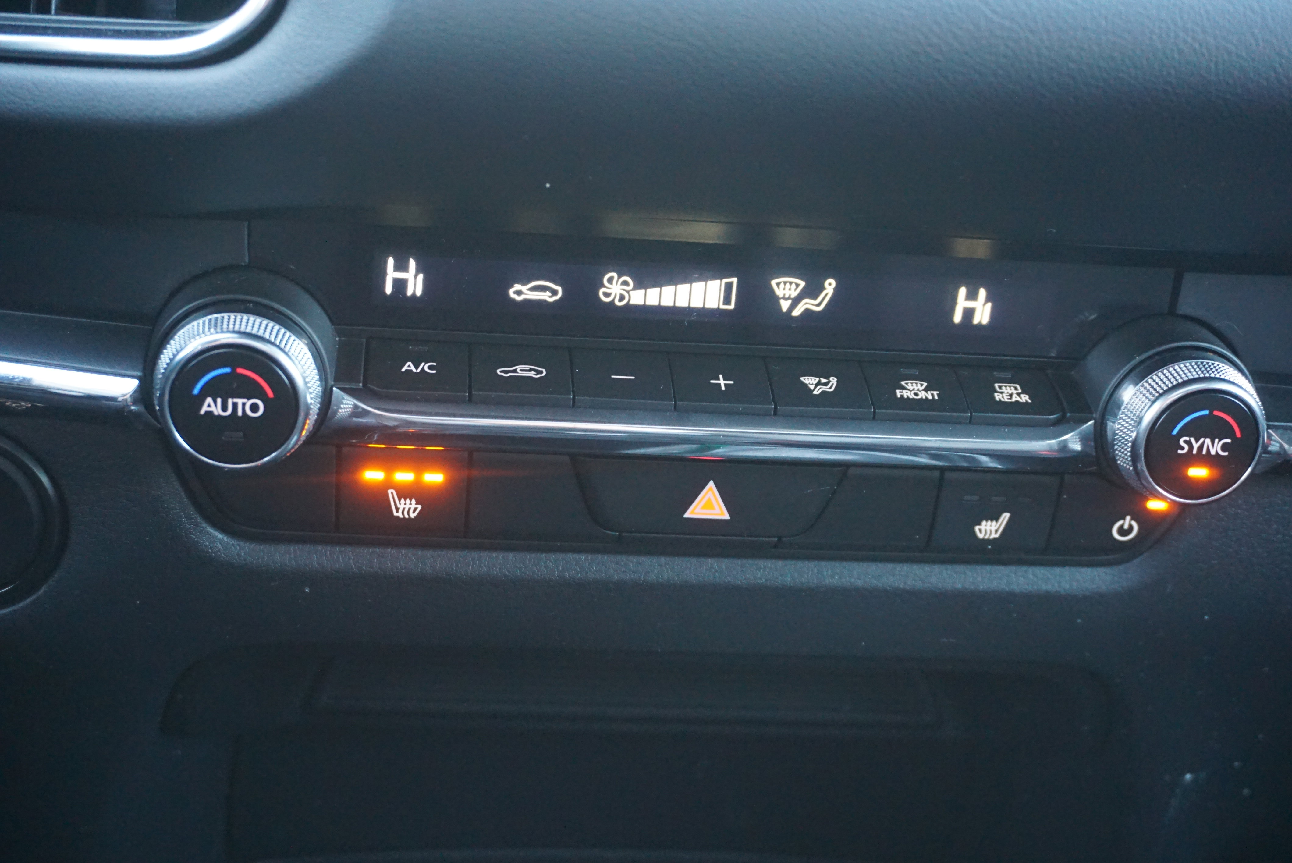 Used 2024 MAZDA CX-30 AWD 2.5 S w/ Preferred Package image 24