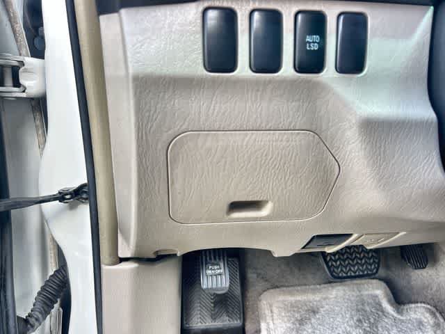 Used 2006 Toyota 4Runner SR5 RWD image 27