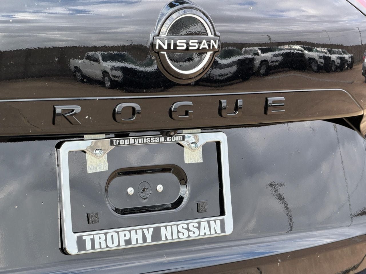 New 2026 Nissan Rogue Dark Armor FWD image 7