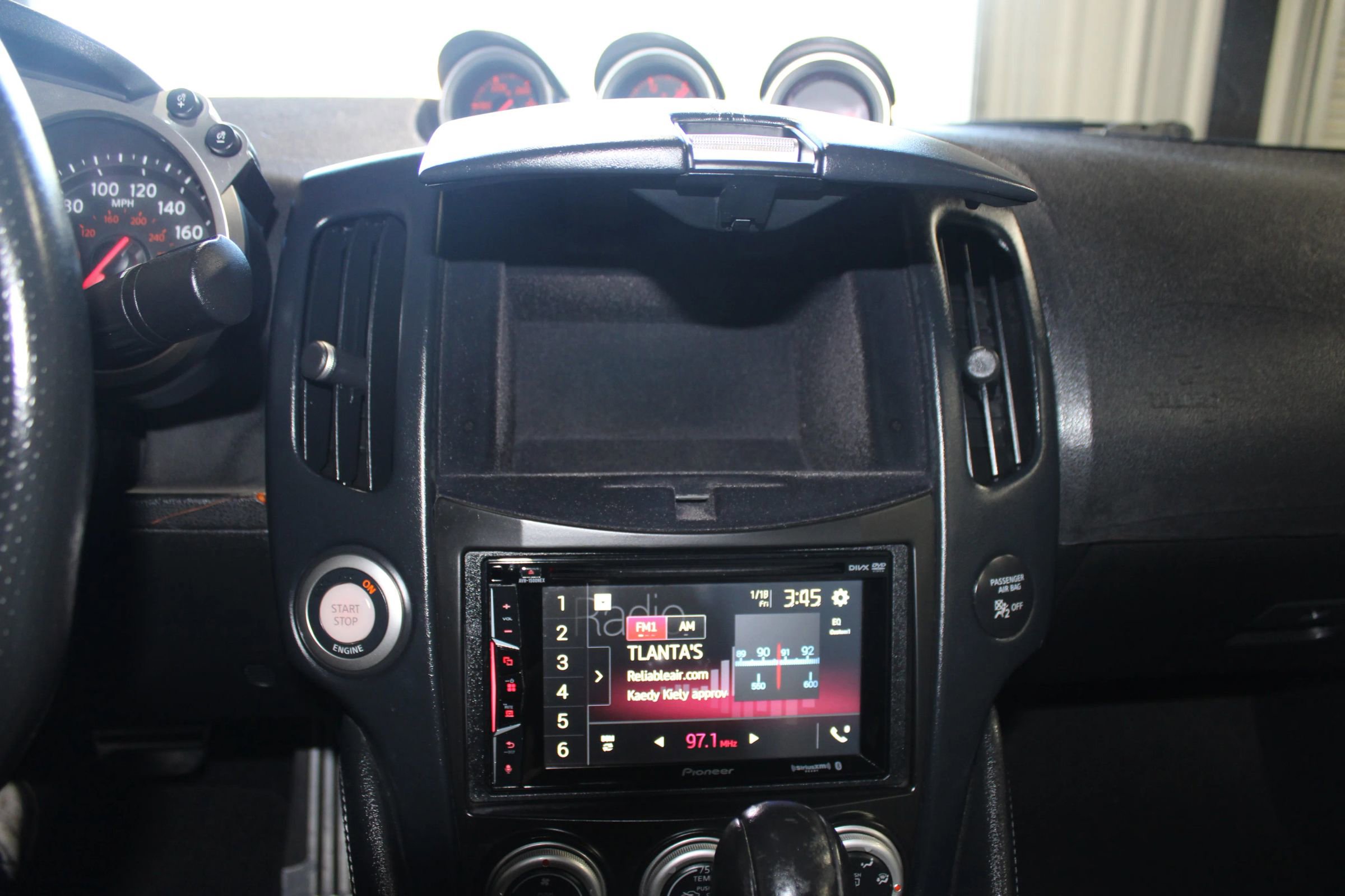 Used 2009 Nissan 370Z Touring w/ Sport Pkg image 14