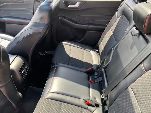 Used 2023 Ford Escape ST-Line w/ Tech Pack #1 AWD/4WD image 27