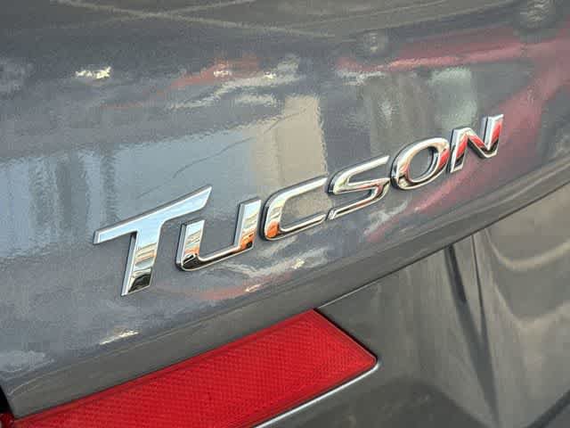 Used 2021 Hyundai Tucson SE w/ Cargo Package FWD image 12