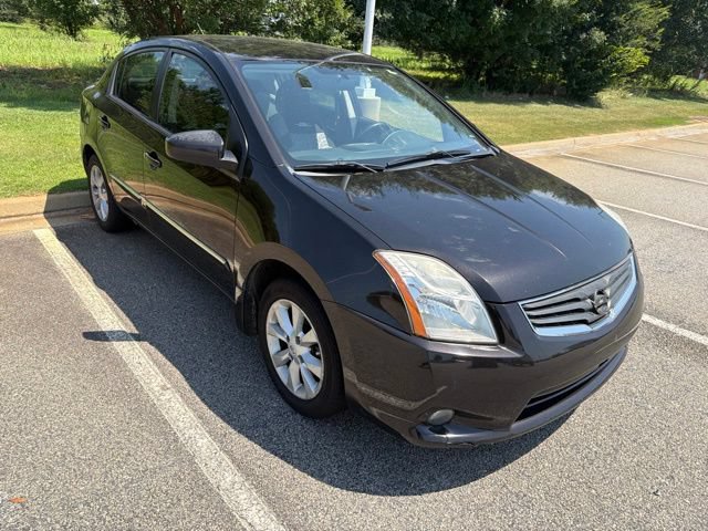 Used 2011 Nissan Sentra 2.0 SL w/ Navigation Pkg FWD image 2
