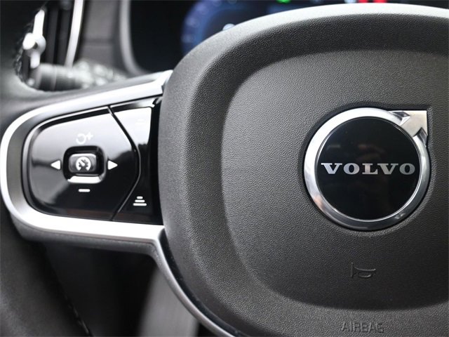 Used 2025 Volvo XC90 B5 Plus w/ Protection Package Premier image 15