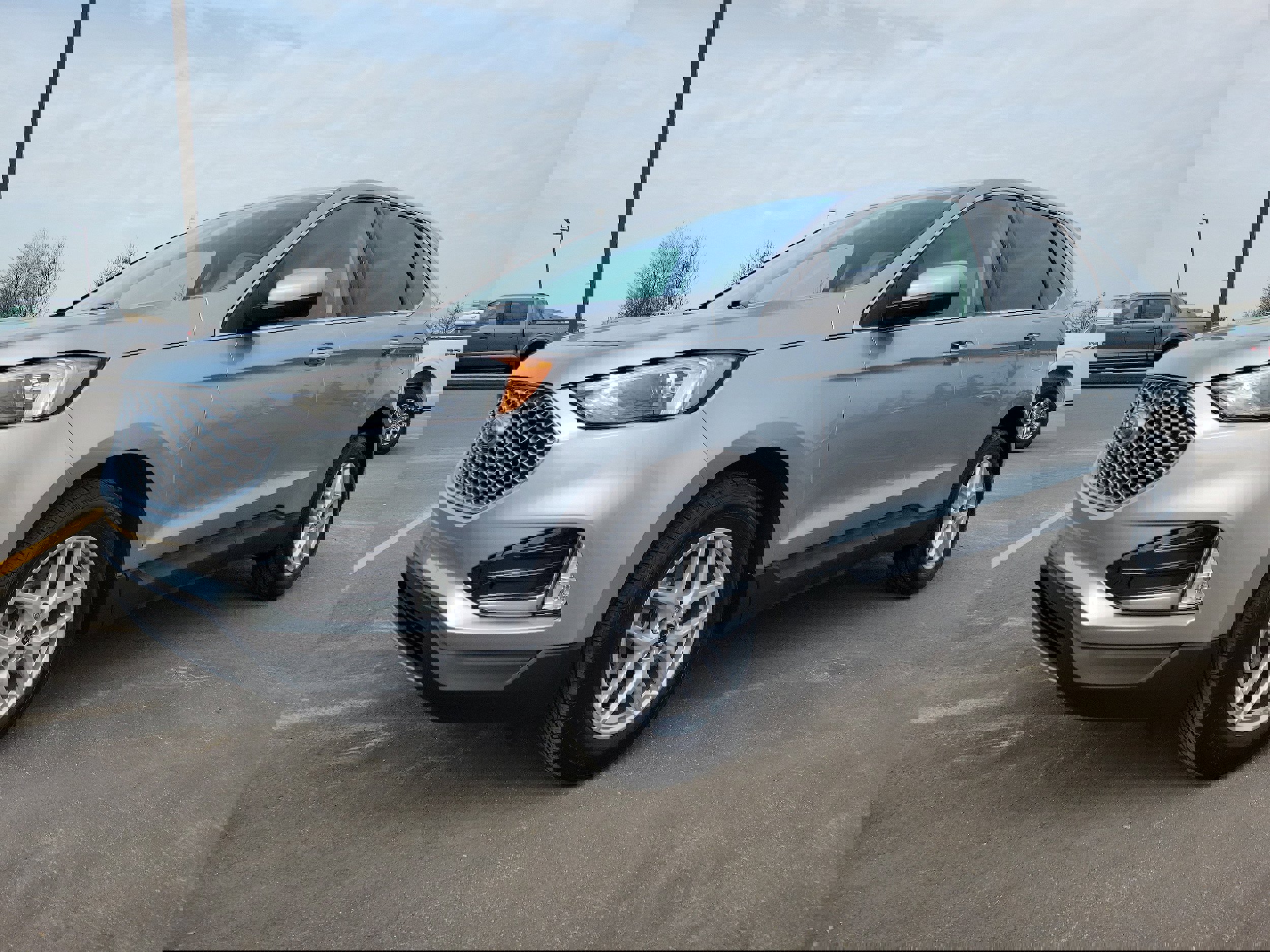 Used 2024 Ford Edge SEL w/ Convenience Package image 2