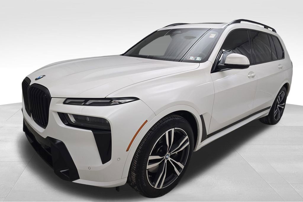Certified 2024 BMW X7 xDrive40i w/ Executive Package image 5