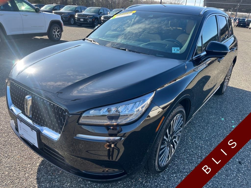 Certified 2022 Lincoln Corsair Reserve w/ Equipment Group 201A image 4