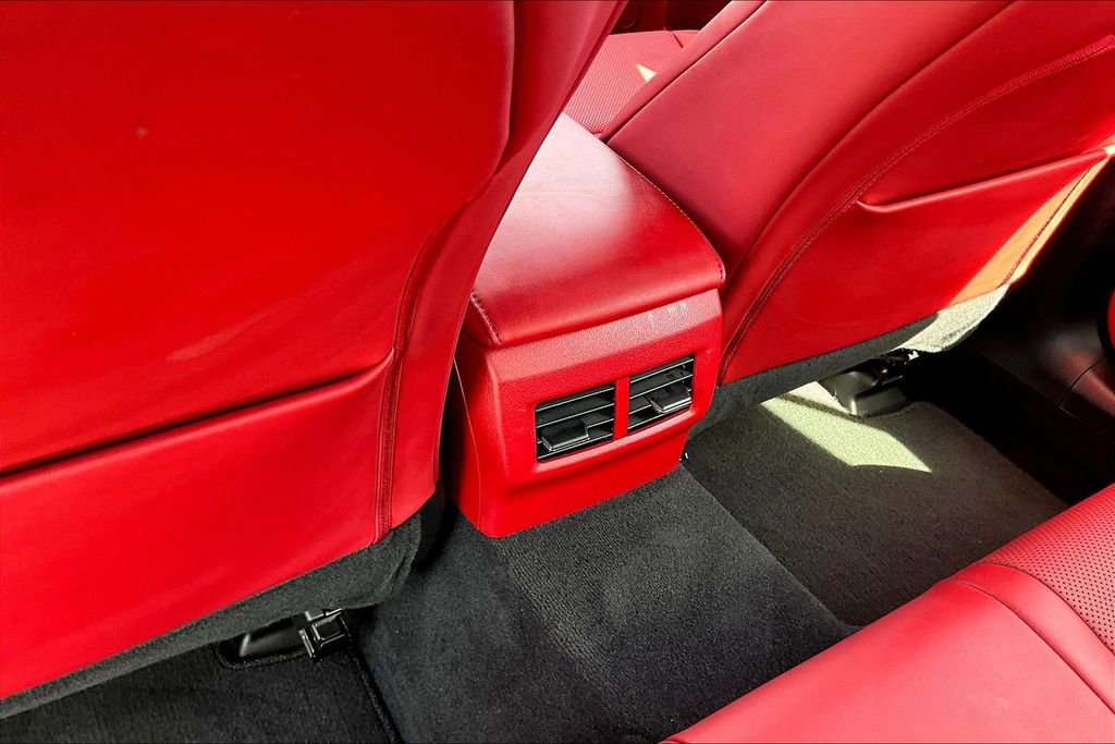 Used 2022 Lexus IS 350 F Sport image 10