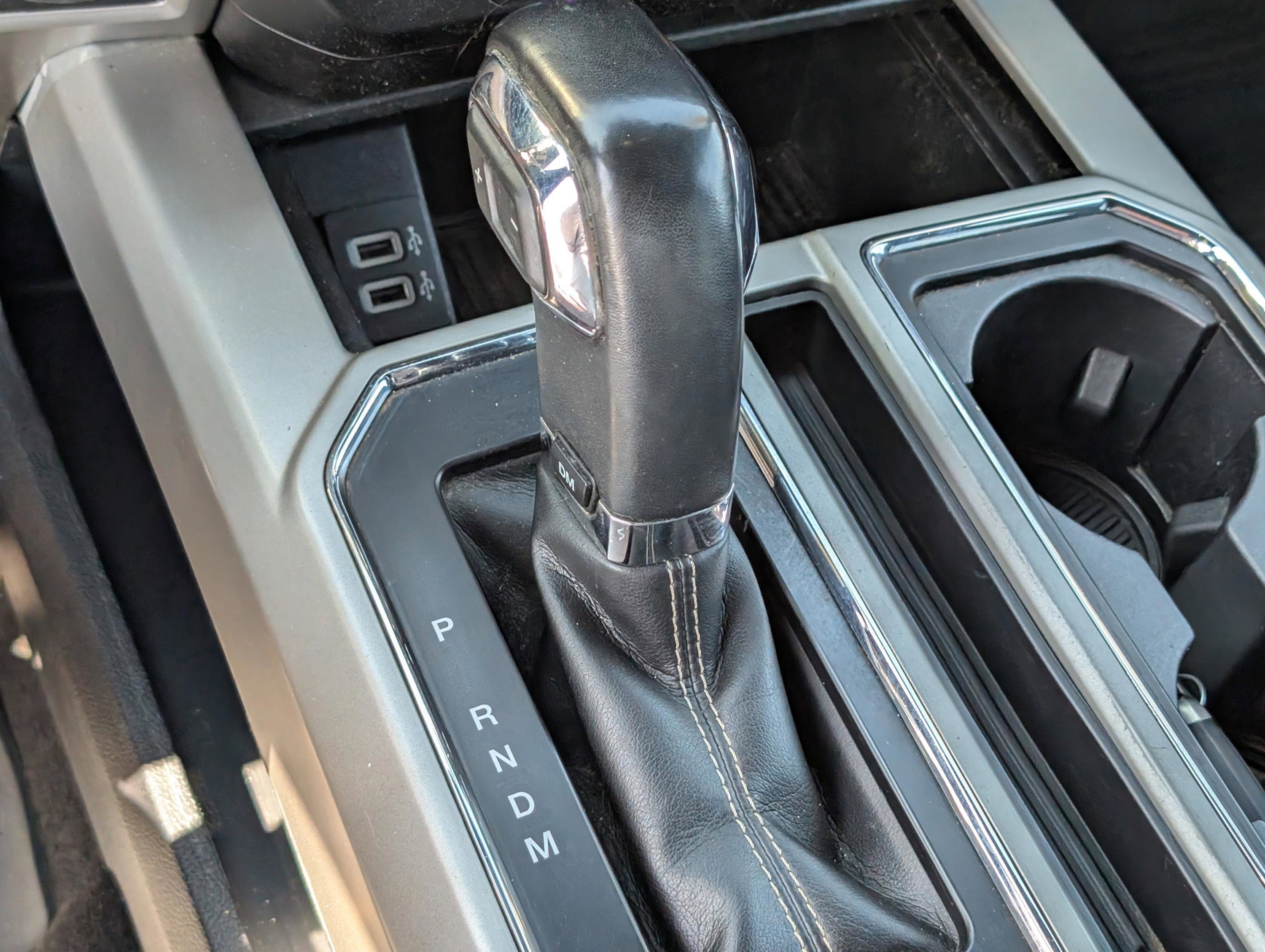 Used 2020 Ford F150 Lariat image 29